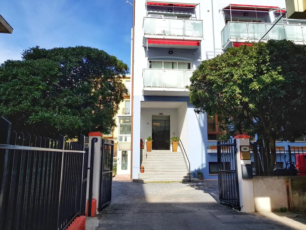 Residence Argentina R.T.A. Spotorno 3*,
